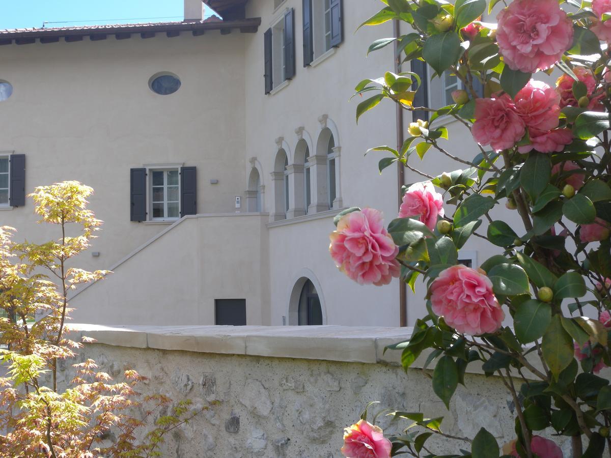 Borgo San Nazzaro Lejlighedshotel Riva del Garda Eksteriør billede